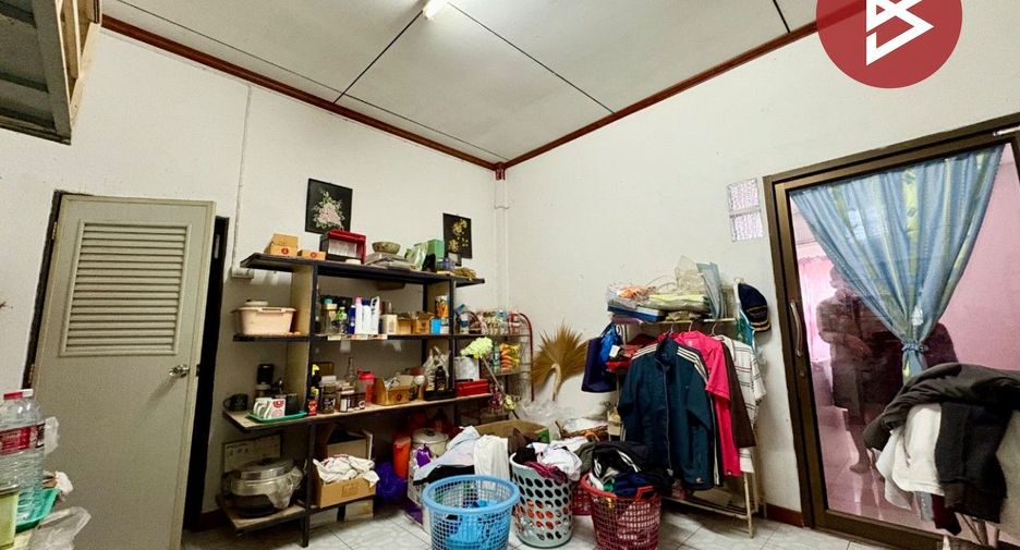 For sale 3 bedrooms house in Mueang Chai Nat, Chainat