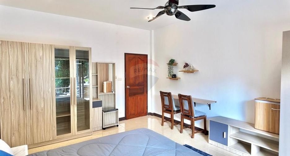 For rent 3 bedrooms townhouse in Ko Samui, Surat Thani