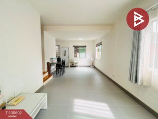 Casa adosada en venta de 3 habitaciones en Bang Lamung, Chonburi