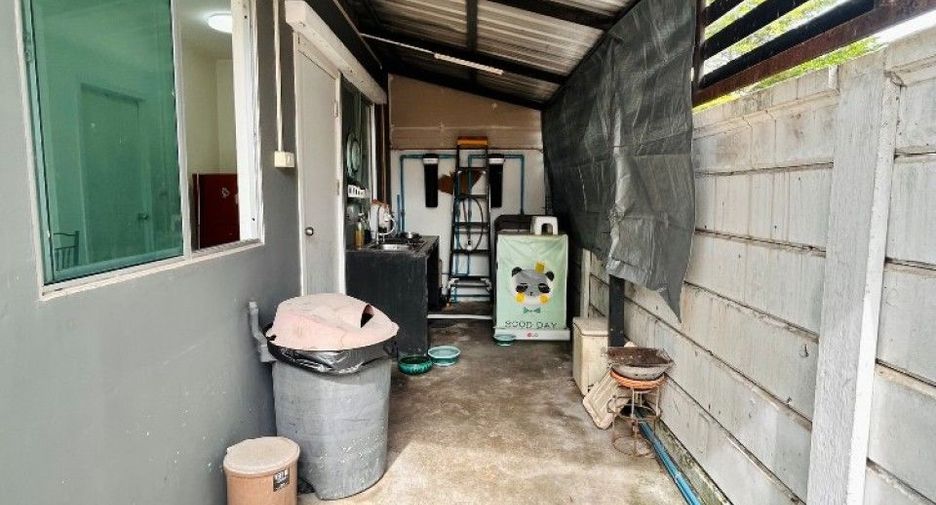 For sale 3 ベッドルーム townhouse in Bang Lamung, Chonburi