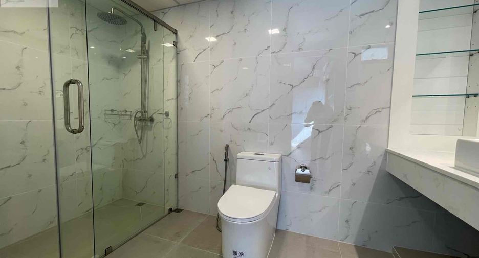 For rent 3 ベッドルーム apartment in Khlong Toei, Bangkok