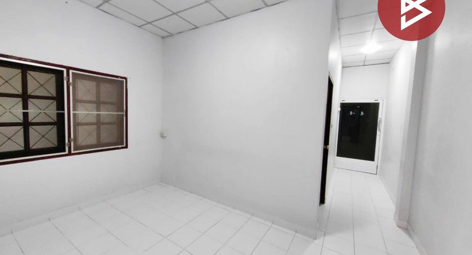 Casa adosada en venta de 1 habitaciones en Nong Chok, Bangkok