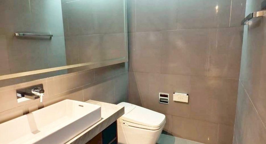 Condo en alquiler de 2 habitaciones en Sathon, Bangkok