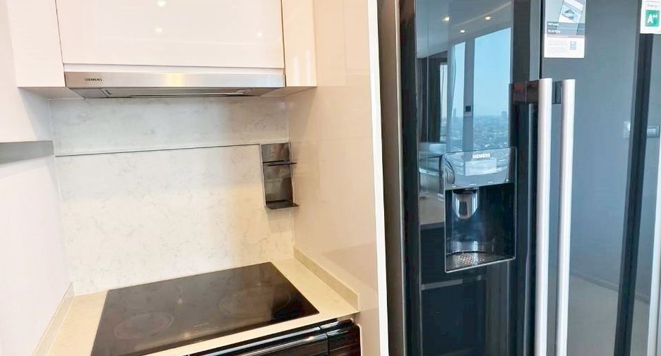 Condo en alquiler de 2 habitaciones en Sathon, Bangkok