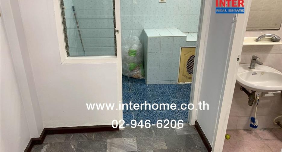 Reihenhaus zum Kauf mit 2 Zimmer in Khlong Sam Wa, Bangkok