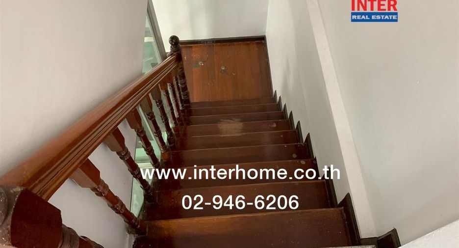 Reihenhaus zum Kauf mit 2 Zimmer in Khlong Sam Wa, Bangkok