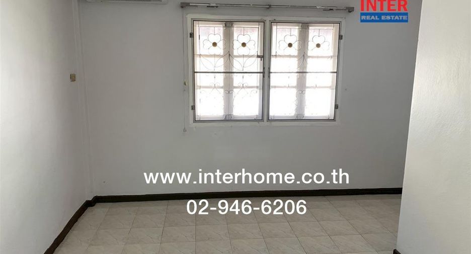 Reihenhaus zum Kauf mit 2 Zimmer in Khlong Sam Wa, Bangkok