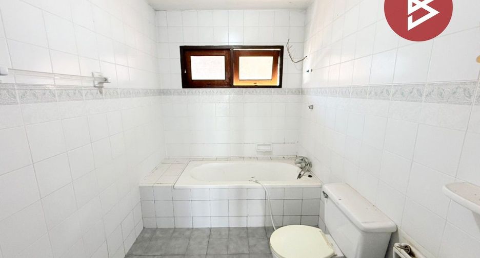 À vendre 3 chambres maison à Bang Khae, Bangkok