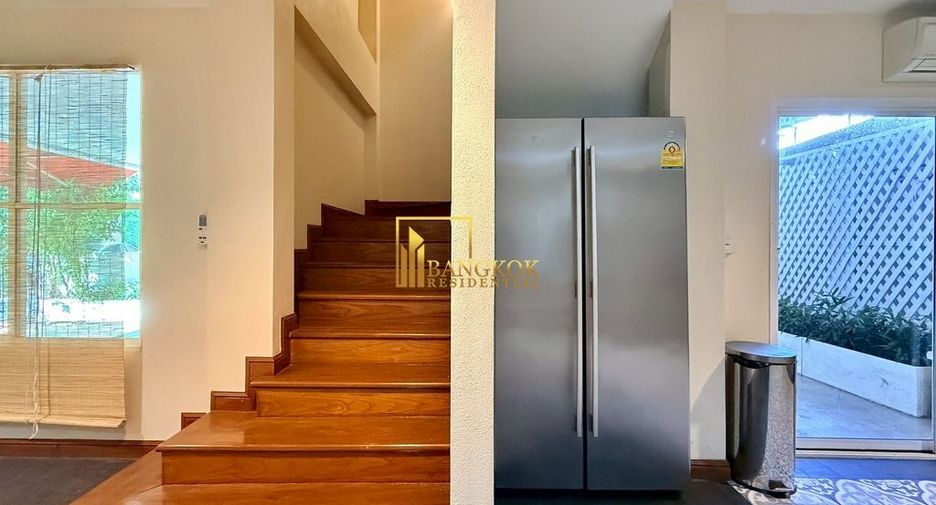 Reihenhaus zur Miete mit 4 Zimmer in Watthana, Bangkok