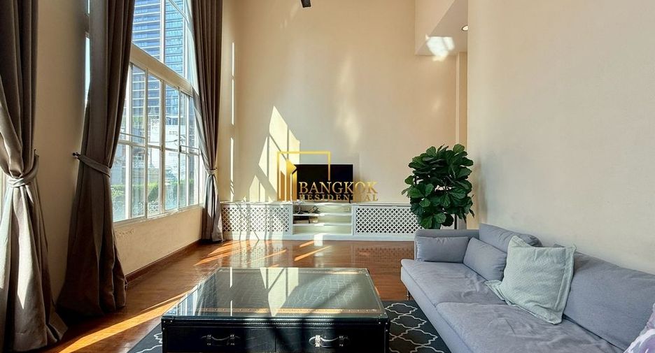 Reihenhaus zur Miete mit 4 Zimmer in Watthana, Bangkok