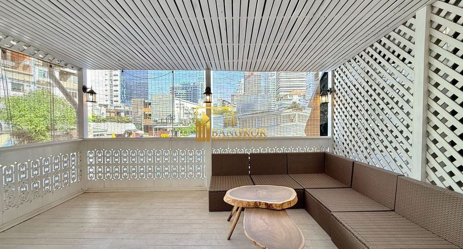 Reihenhaus zur Miete mit 4 Zimmer in Watthana, Bangkok