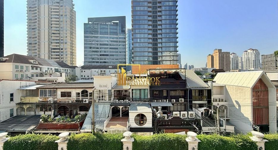 Reihenhaus zur Miete mit 4 Zimmer in Watthana, Bangkok