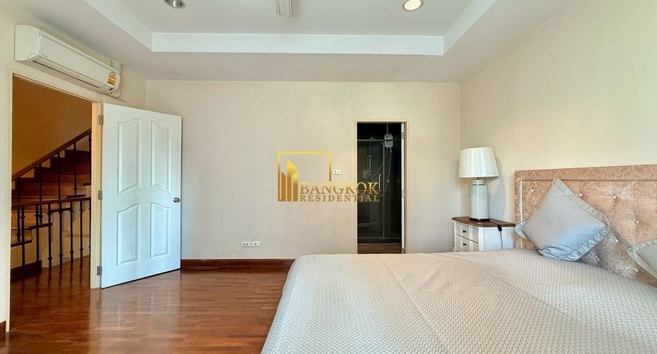 Reihenhaus zur Miete mit 4 Zimmer in Watthana, Bangkok