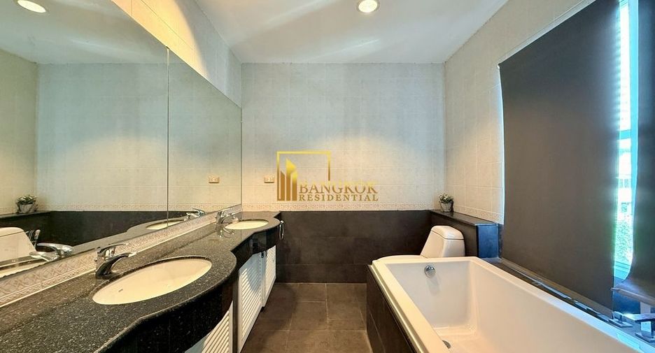 Reihenhaus zur Miete mit 4 Zimmer in Watthana, Bangkok