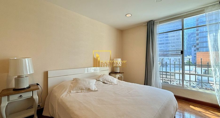 Reihenhaus zur Miete mit 4 Zimmer in Watthana, Bangkok