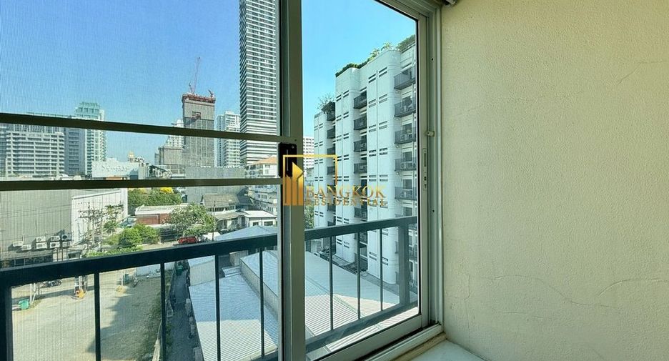 Reihenhaus zur Miete mit 4 Zimmer in Watthana, Bangkok