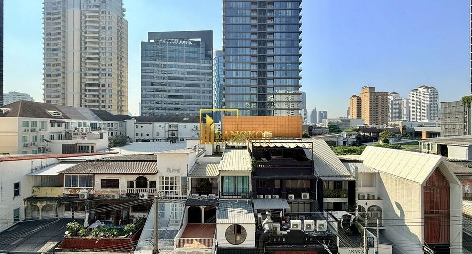 Reihenhaus zur Miete mit 4 Zimmer in Watthana, Bangkok