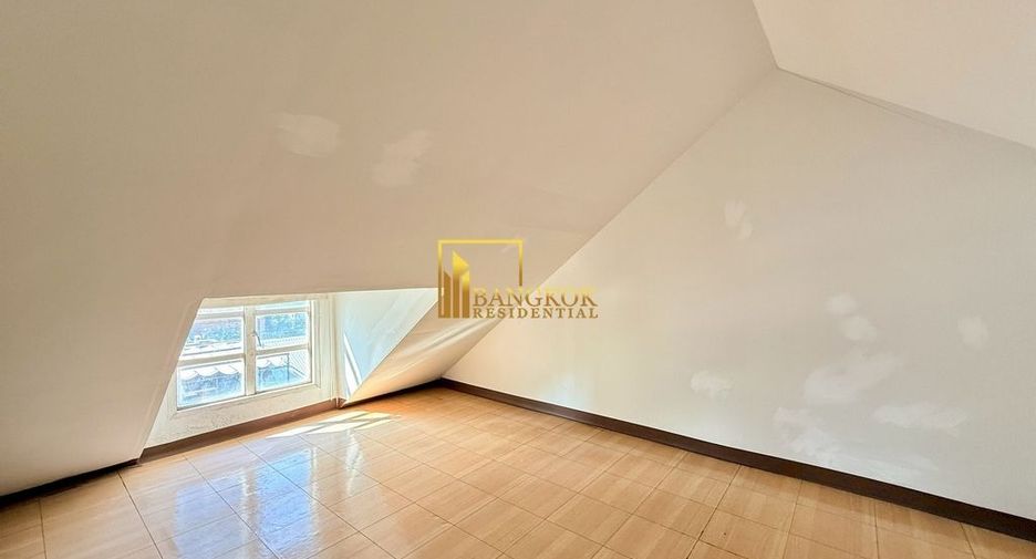Reihenhaus zur Miete mit 4 Zimmer in Watthana, Bangkok