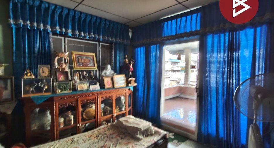 Продажа 4 спальни дом в Phra Samut Chedi, Самутпракан