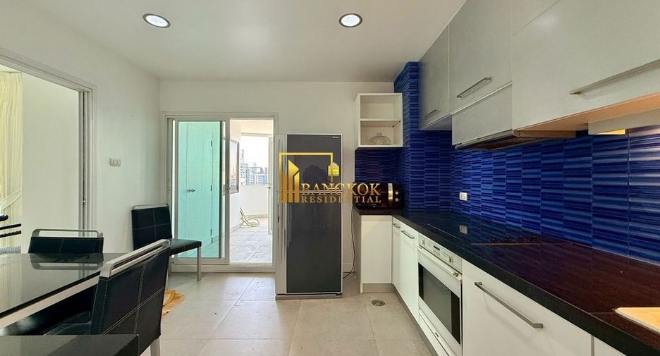For rent 3 bedrooms condo in Watthana, Bangkok