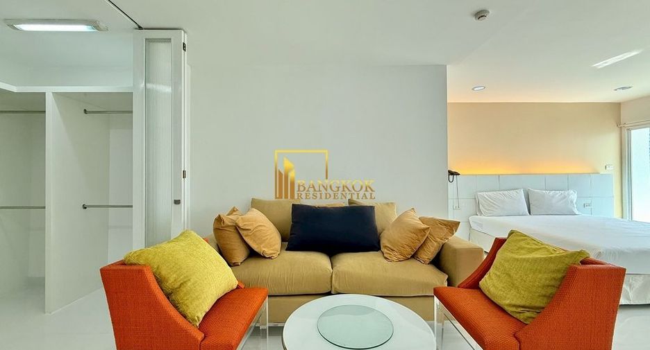 For rent 3 bedrooms condo in Watthana, Bangkok
