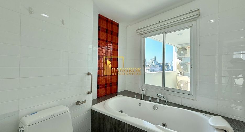 For rent 3 bedrooms condo in Watthana, Bangkok