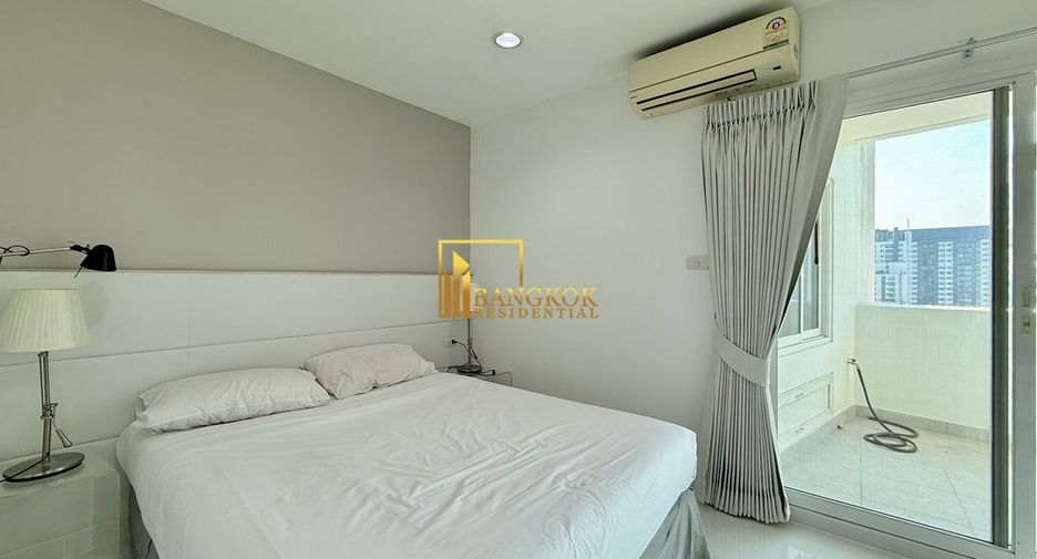 For rent 3 bedrooms condo in Watthana, Bangkok