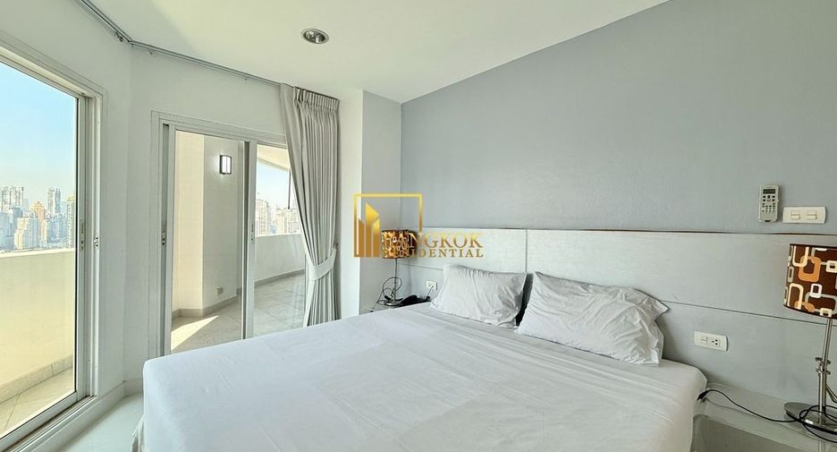 For rent 3 bedrooms condo in Watthana, Bangkok