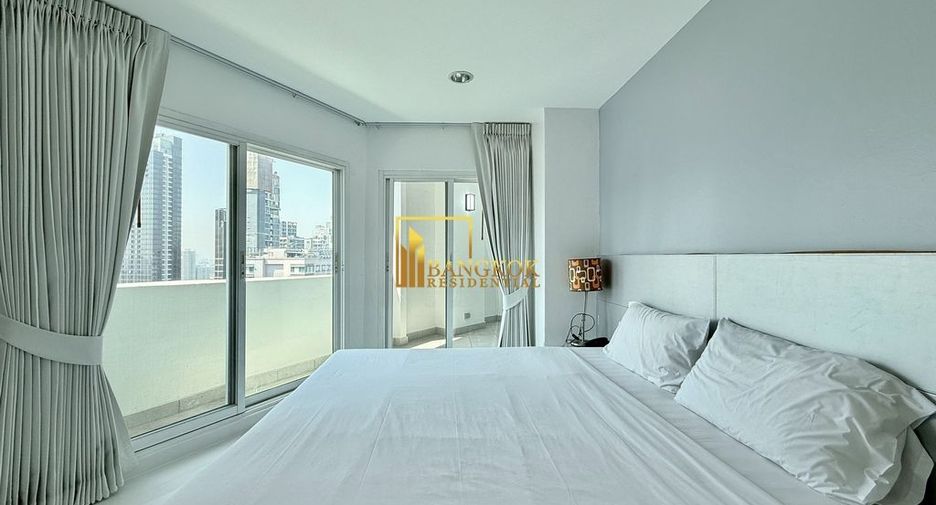 For rent 3 bedrooms condo in Watthana, Bangkok