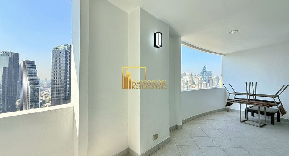 For rent 3 bedrooms condo in Watthana, Bangkok