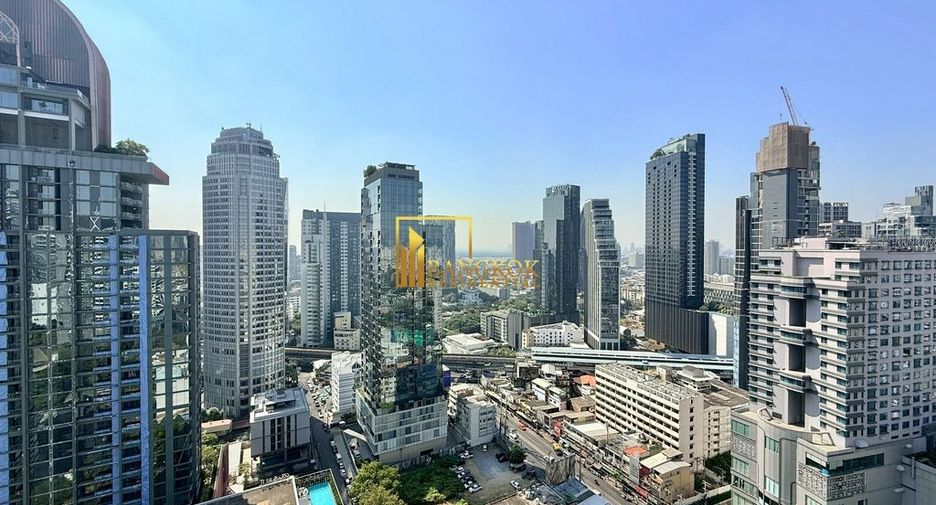 For rent 3 bedrooms condo in Watthana, Bangkok