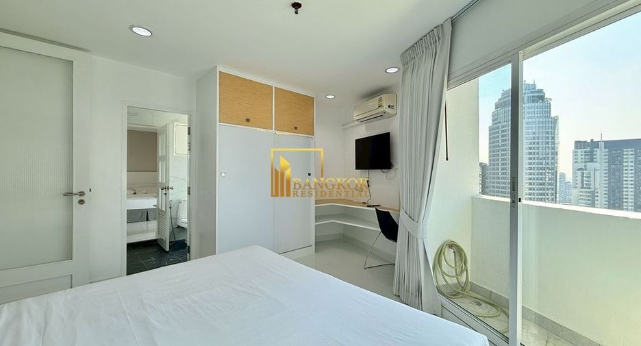 For rent 3 bedrooms condo in Watthana, Bangkok