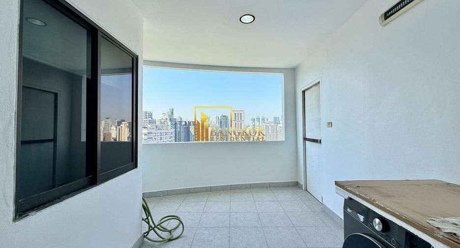 For rent 3 bedrooms condo in Watthana, Bangkok