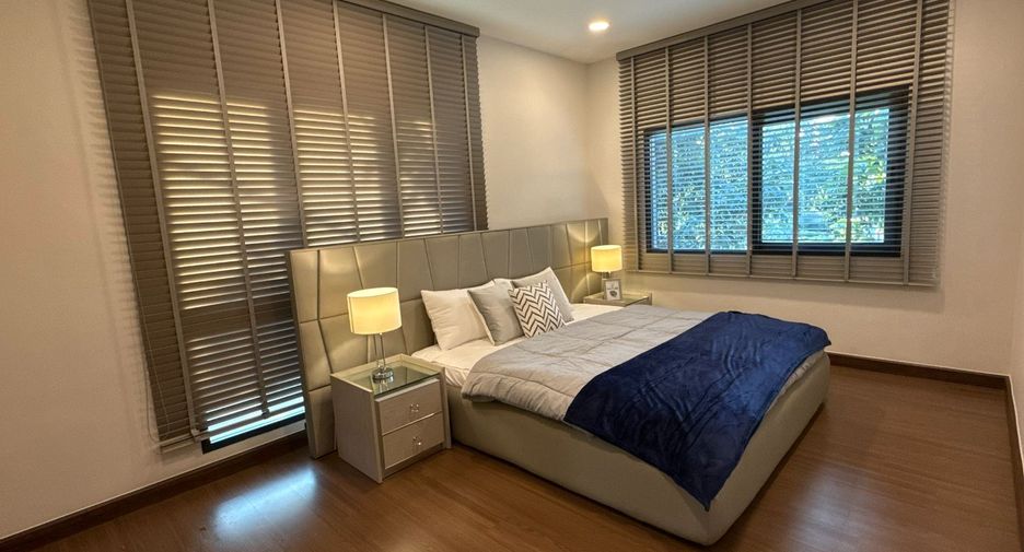 Casa en alquiler de 5 habitaciones en Bang Phli, Samut Prakan