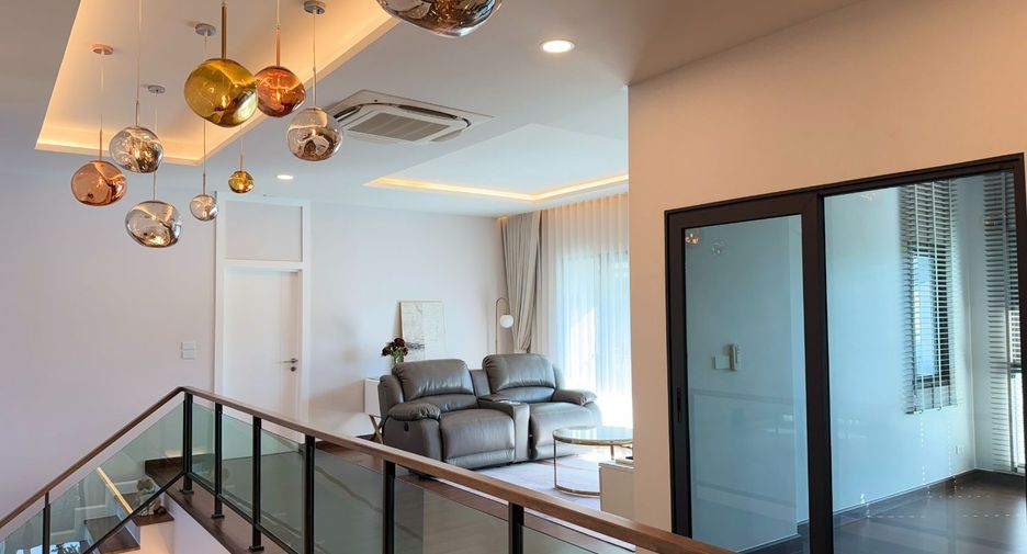 Casa en alquiler de 5 habitaciones en Bang Phli, Samut Prakan