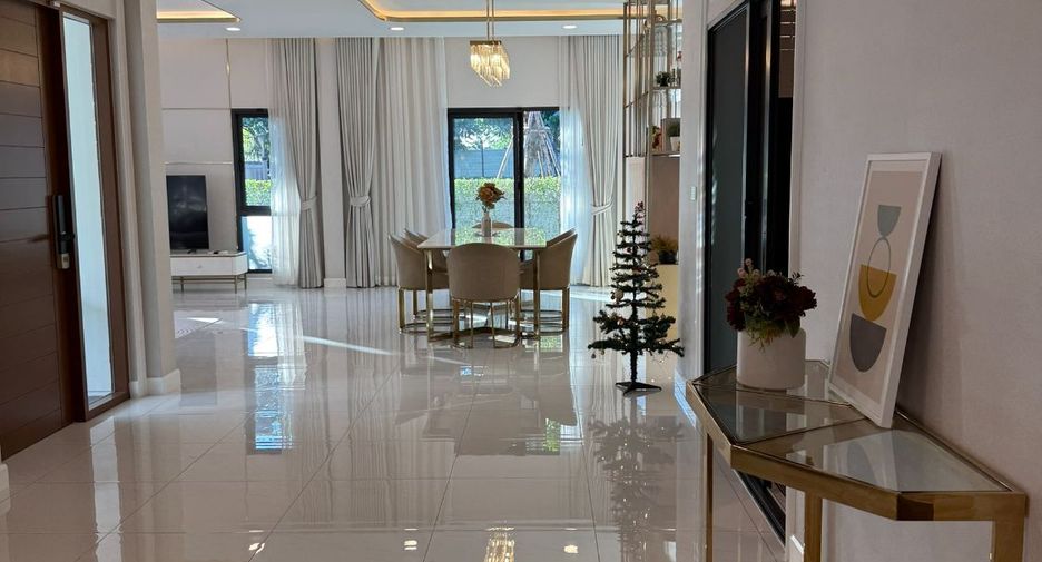 Casa en alquiler de 5 habitaciones en Bang Phli, Samut Prakan