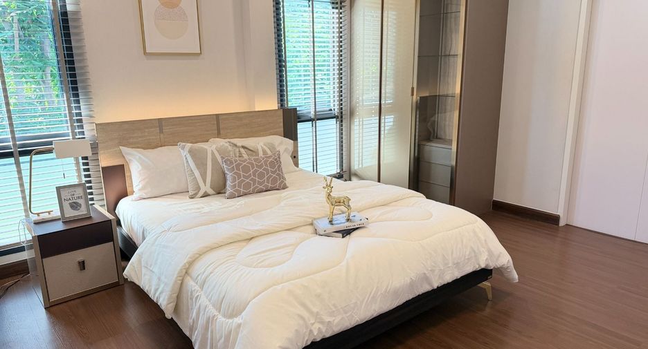 Casa en alquiler de 5 habitaciones en Bang Phli, Samut Prakan
