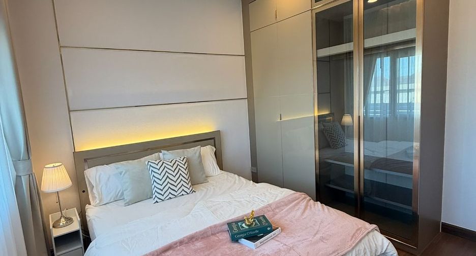 Casa en alquiler de 5 habitaciones en Bang Phli, Samut Prakan