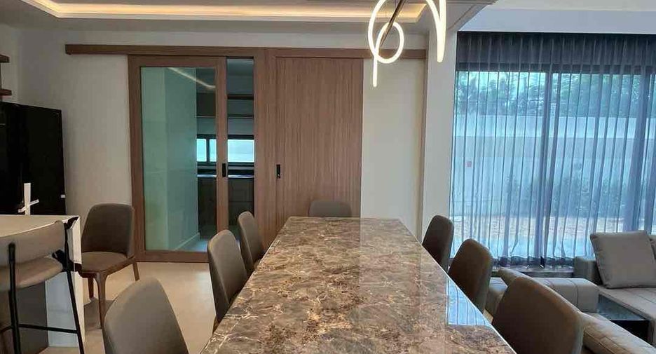 For rent and for sale 6 bedrooms villa in Sattahip, Chonburi