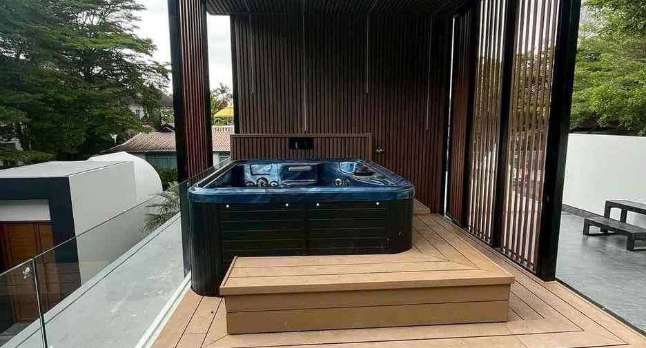 For rent and for sale 6 bedrooms villa in Sattahip, Chonburi