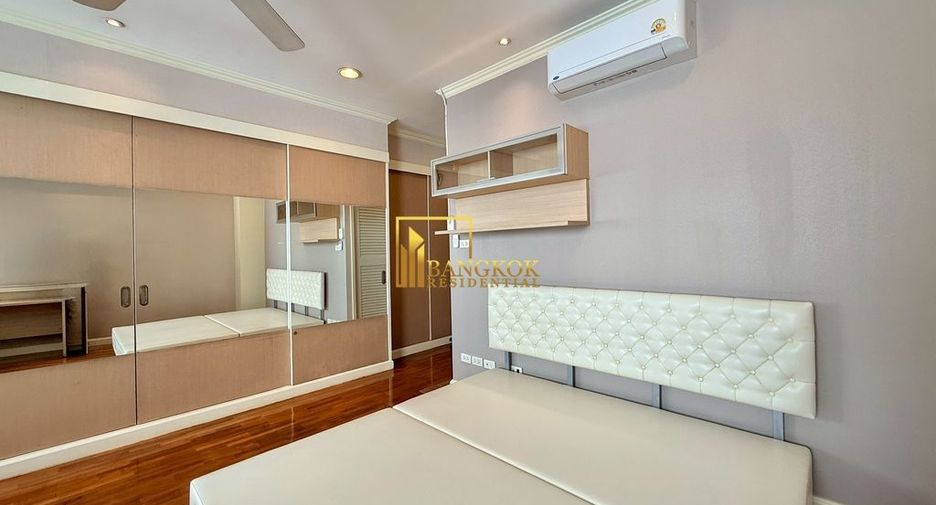 Condo en alquiler de 3 habitaciones en Khlong Toei, Bangkok