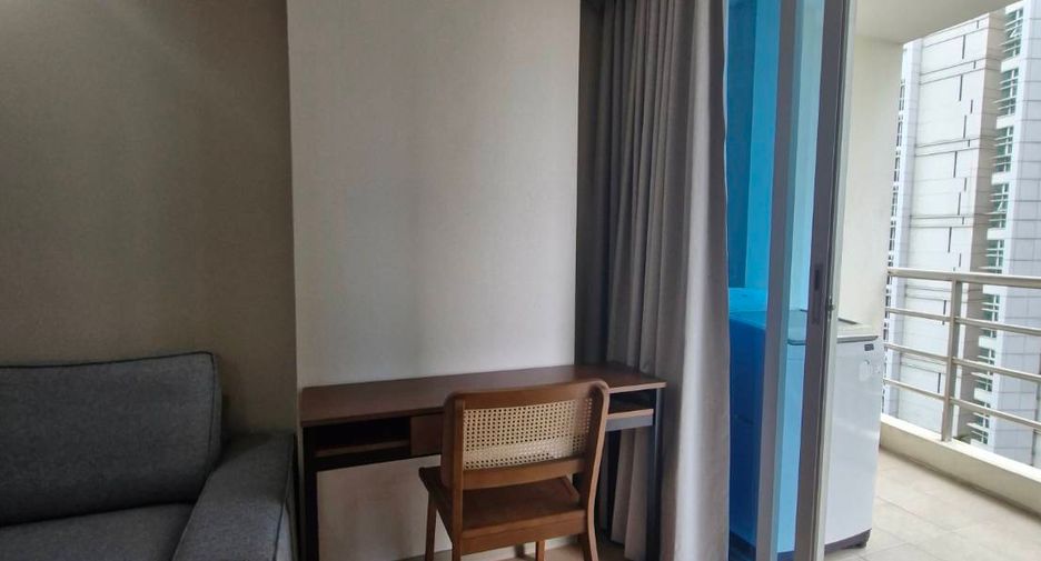 For rent 1 bed condo in Pathum Wan, Bangkok