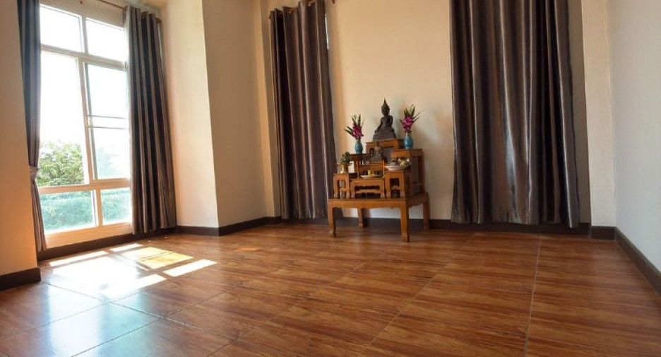 For sale 3 bedrooms house in Ban Haet, Khon Kaen