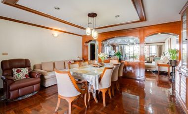 For sale 3 bedrooms condo in Watthana, Bangkok