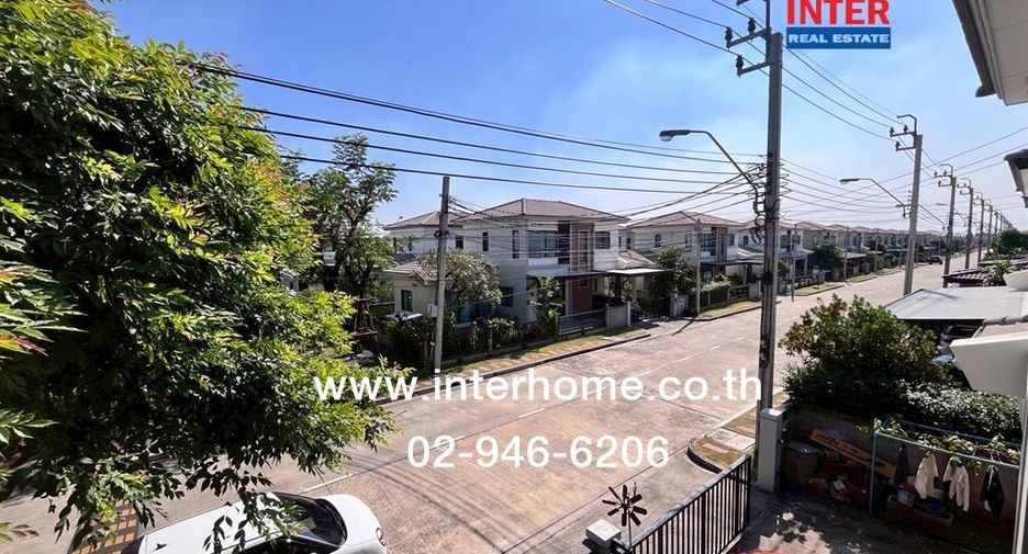 For sale 4 bedrooms house in Khlong Sam Wa, Bangkok