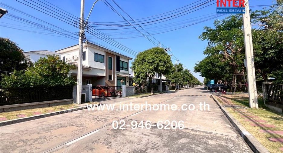 For sale 4 bedrooms house in Khlong Sam Wa, Bangkok