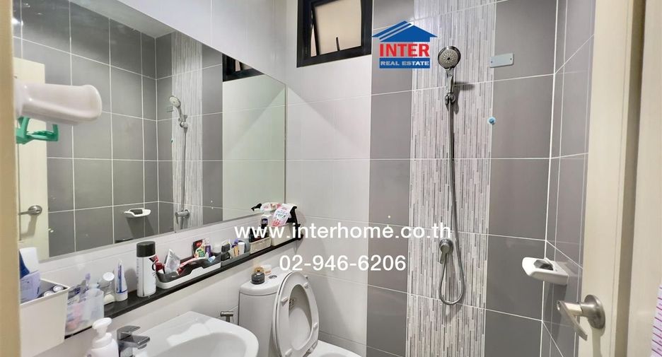 Casa en venta de 4 habitaciones en Sai Mai, Bangkok