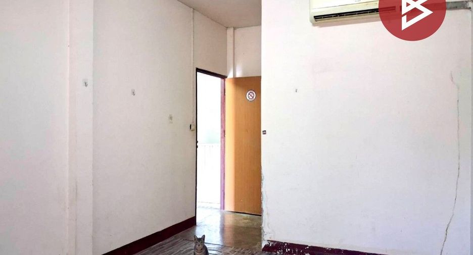 For sale 3 bedrooms house in Mueang Uttaradit, Uttaradit