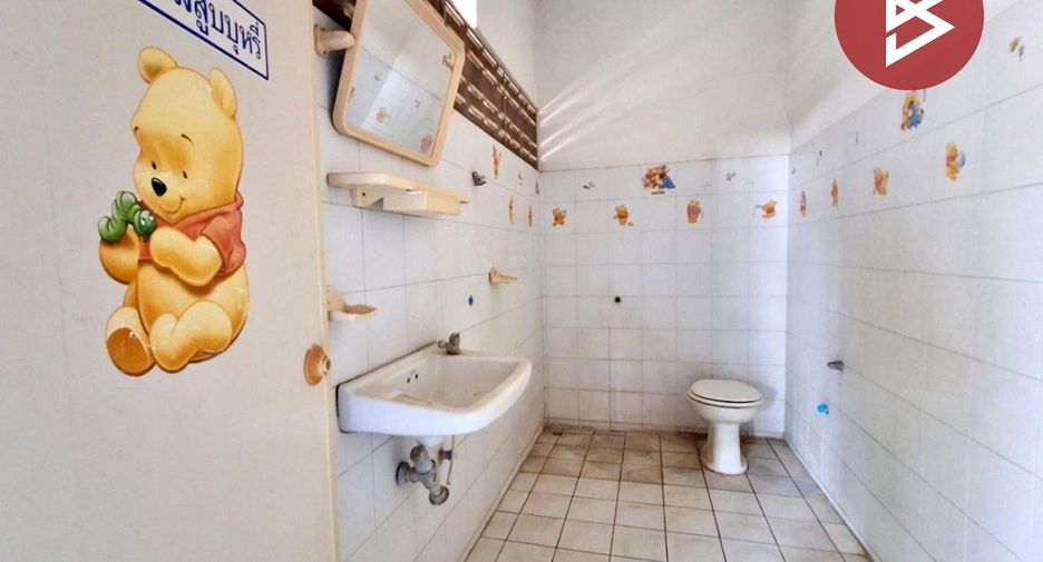 For sale 3 bedrooms house in Mueang Uttaradit, Uttaradit