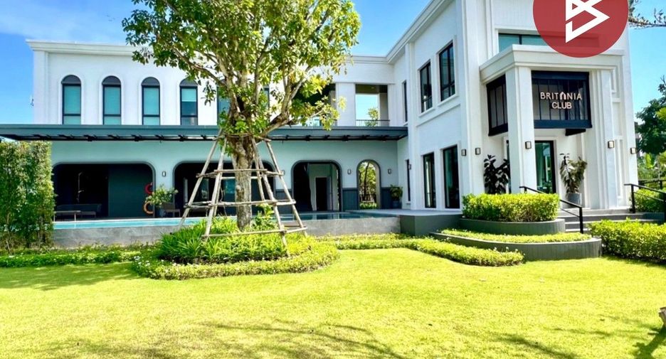 For sale 3 bedrooms house in Phan Thong, Chonburi